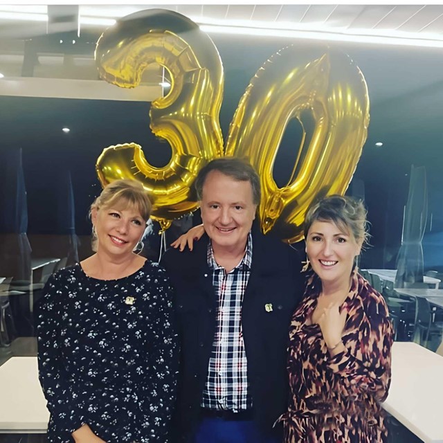 Más de 30 años a tu lado